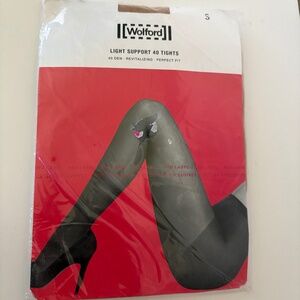 Wolford Light Support 40 Tights  40 Den Perfect Fit Revitalizing 4365 Gobi Small
